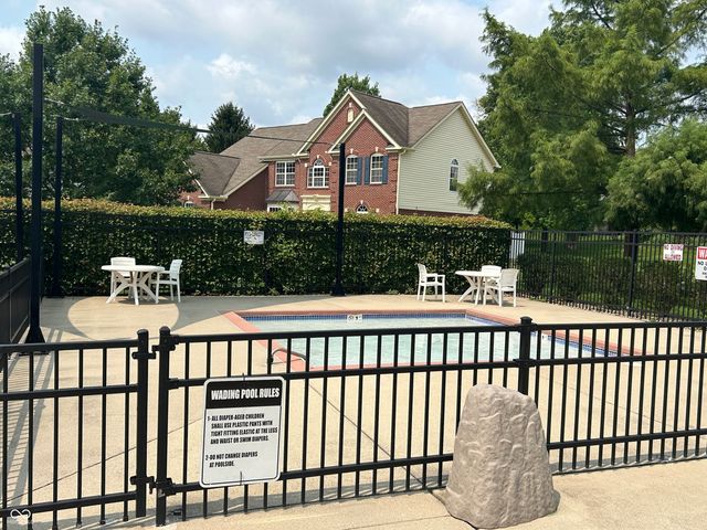 12464 Gladecrest Drive, Carmel, IN 46033