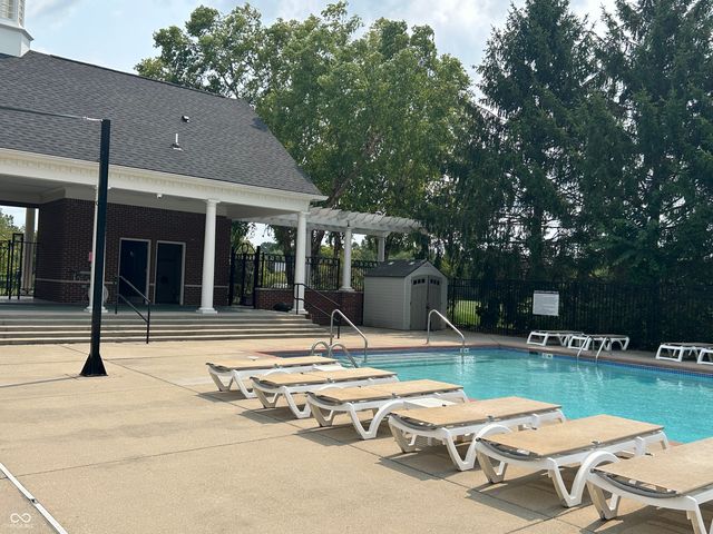12464 Gladecrest Drive, Carmel, IN 46033