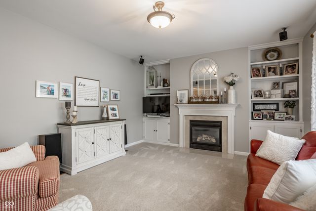 12464 Gladecrest Drive, Carmel, IN 46033