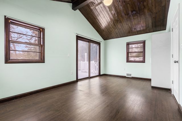 42 Pinehurst Ave, Billerica, MA 01821