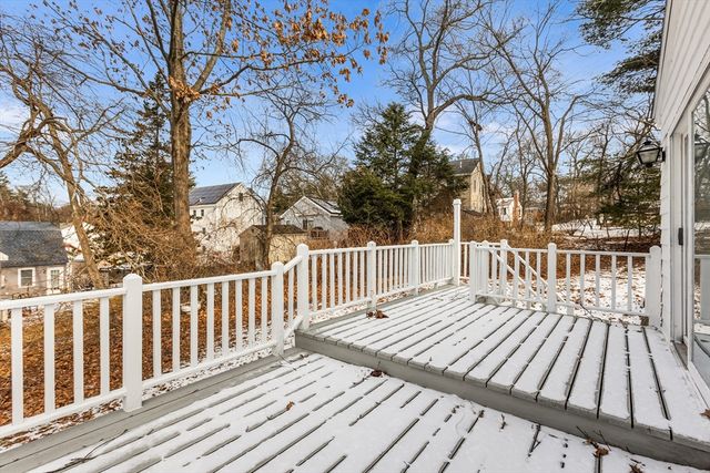 42 Pinehurst Ave, Billerica, MA 01821