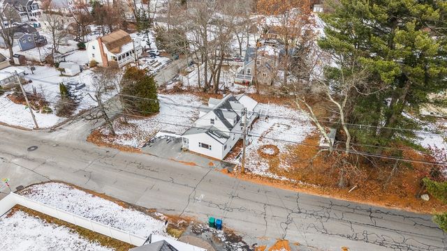 42 Pinehurst Ave, Billerica, MA 01821