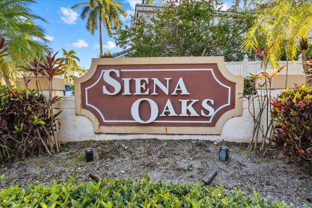 1049 Siena Oaks Circle E, Palm Beach Gardens, FL 33410