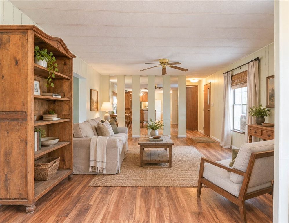 403 Deep Canyon Circle, Somerville, TX 77879 — photo 3