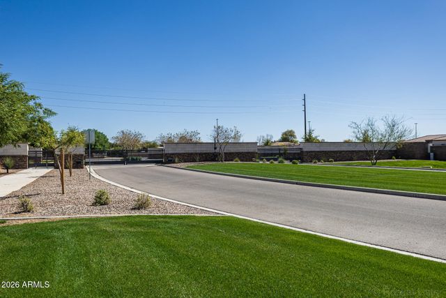 1478 E LODGEPOLE Drive, Gilbert, AZ 85298