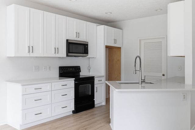 1264 W Running Brook Rd, Nashville, TN 37209