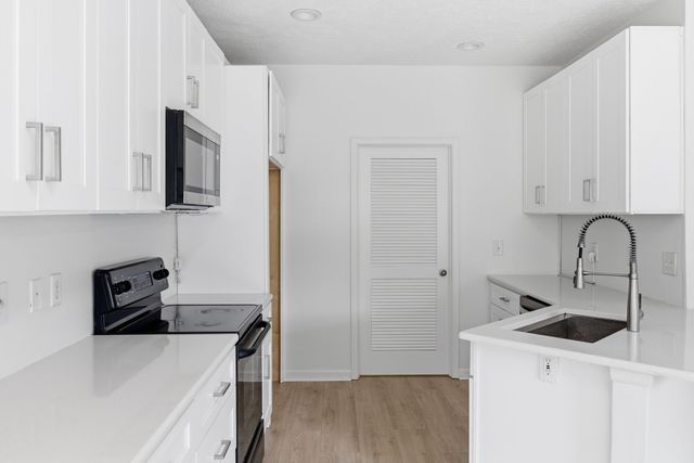1264 W Running Brook Rd, Nashville, TN 37209