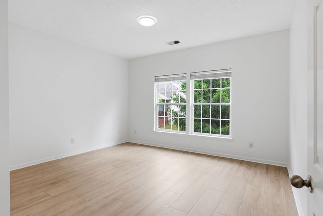 1264 W Running Brook Rd, Nashville, TN 37209