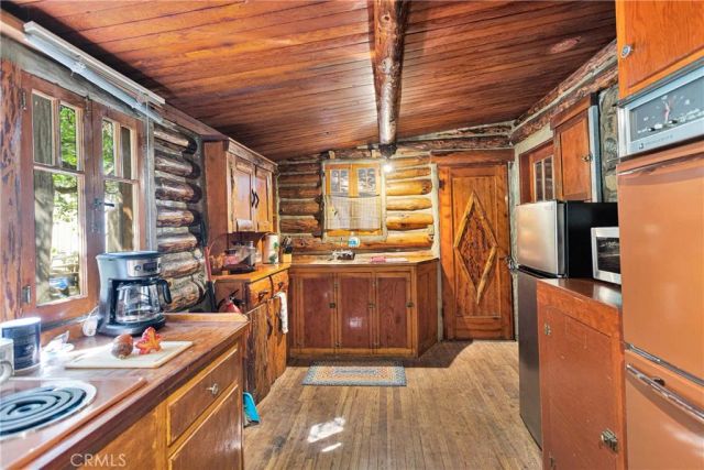 41099 Valley of the Falls, Forest Falls, CA 92339