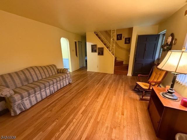76 Linwood Ave, Midland Park Boro, NJ 07432