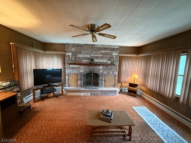 76 Linwood Ave, Midland Park Boro, NJ 07432