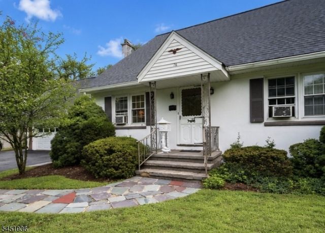76 Linwood Ave, Midland Park Boro, NJ 07432