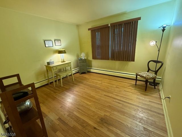 76 Linwood Ave, Midland Park Boro, NJ 07432