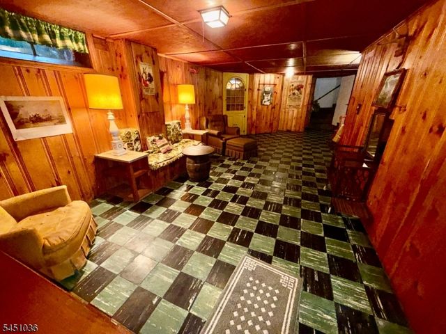 76 Linwood Ave, Midland Park Boro, NJ 07432