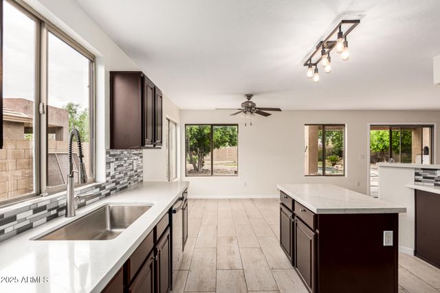 21078 N 74TH Lane, Glendale, AZ 85308