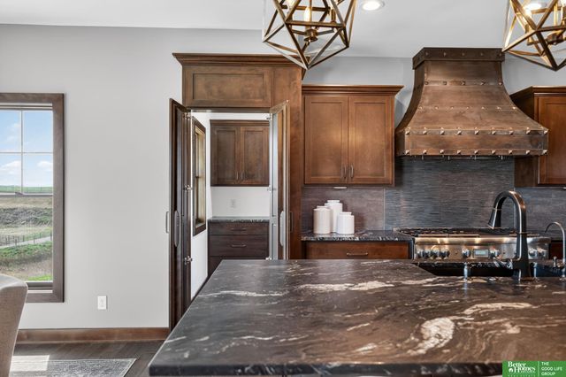 2375 County Road 39, Omaha, NE 68142
