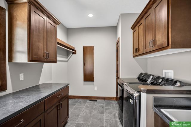 2375 County Road 39, Omaha, NE 68142