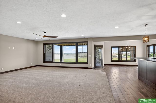 2375 County Road 39, Omaha, NE 68142