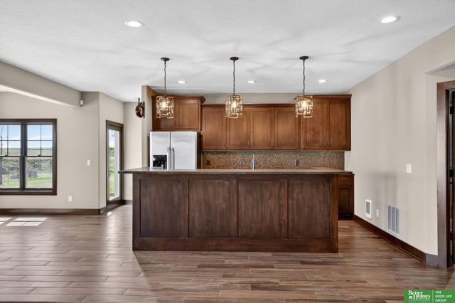 2375 County Road 39, Omaha, NE 68142