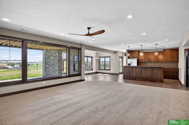 2375 County Road 39, Omaha, NE 68142