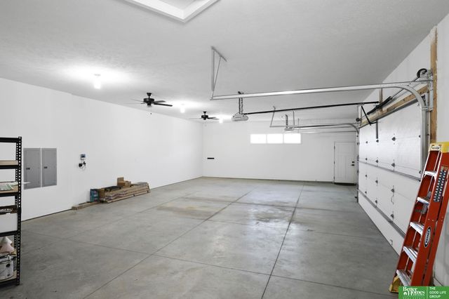 2375 County Road 39, Omaha, NE 68142