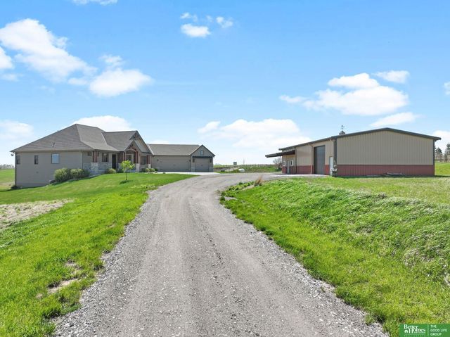 2375 County Road 39, Omaha, NE 68142