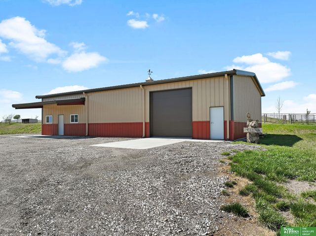 2375 County Road 39, Omaha, NE 68142