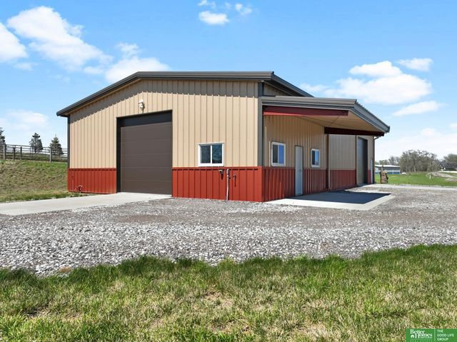 2375 County Road 39, Omaha, NE 68142