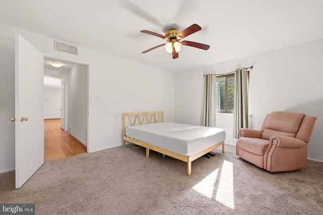 2103 WOODHOLLOW DR, Marlton, NJ 08053