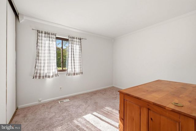 2103 WOODHOLLOW DR, Marlton, NJ 08053