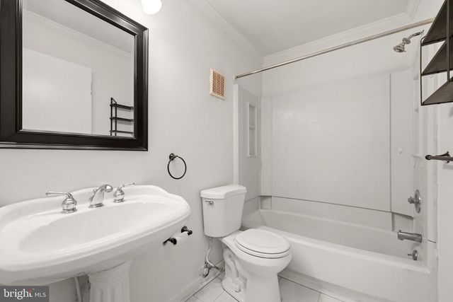 2103 WOODHOLLOW DR, Marlton, NJ 08053