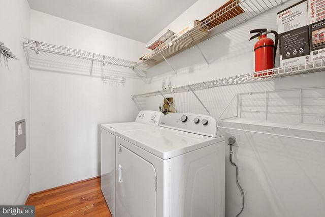 2103 WOODHOLLOW DR, Marlton, NJ 08053