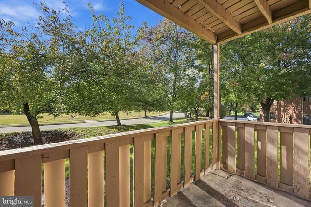 2103 WOODHOLLOW DR, Marlton, NJ 08053