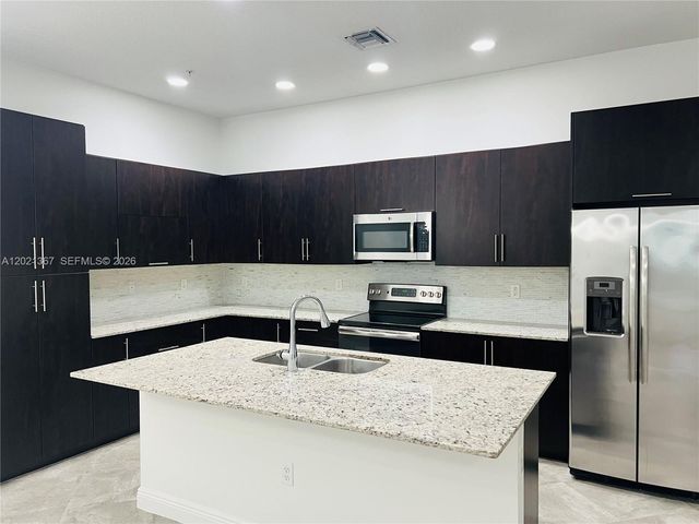 12432 NW 18th Ct, Pembroke Pines, FL 33028