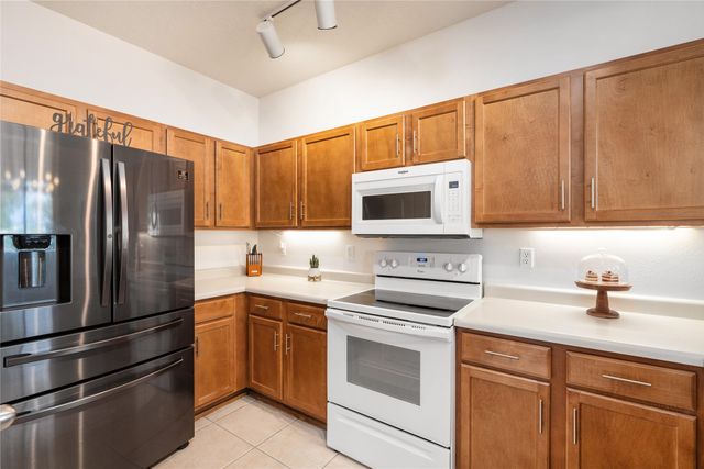 13 Saddleback Mesa, Santa Fe, NM 87508