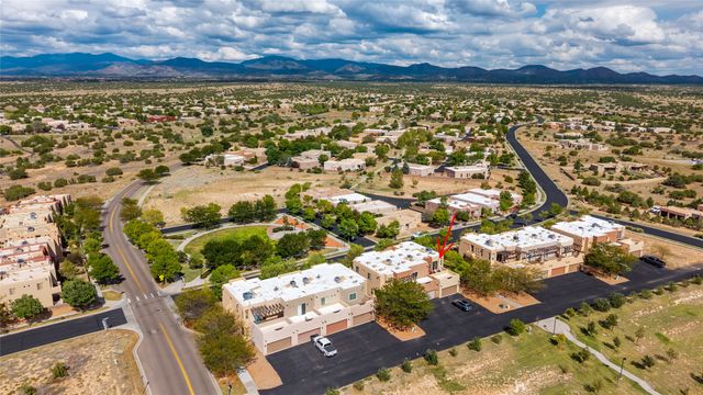 13 Saddleback Mesa, Santa Fe, NM 87508