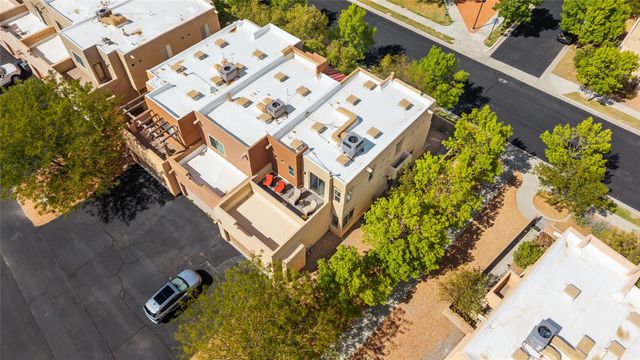 13 Saddleback Mesa, Santa Fe, NM 87508