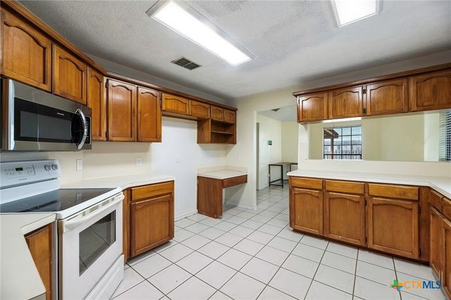 2319 Willow Drive, Portland, TX 78374