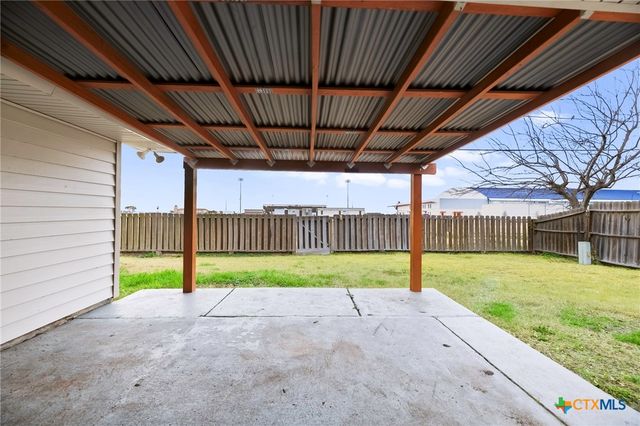 2319 Willow Drive, Portland, TX 78374