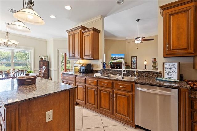 8718 Lake View Drive, Fairhope, AL 36532