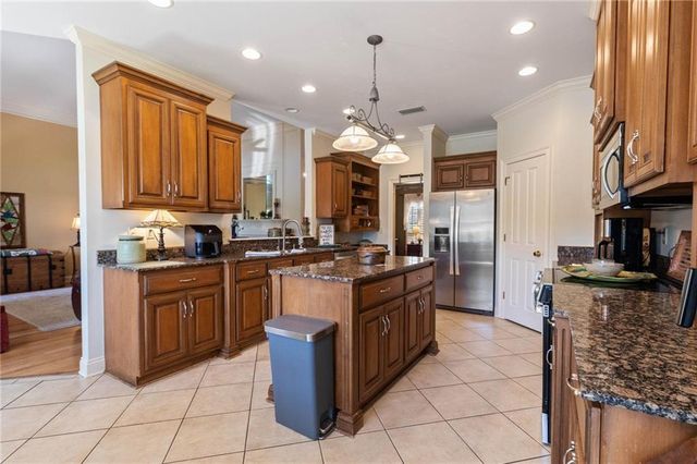 8718 Lake View Drive, Fairhope, AL 36532