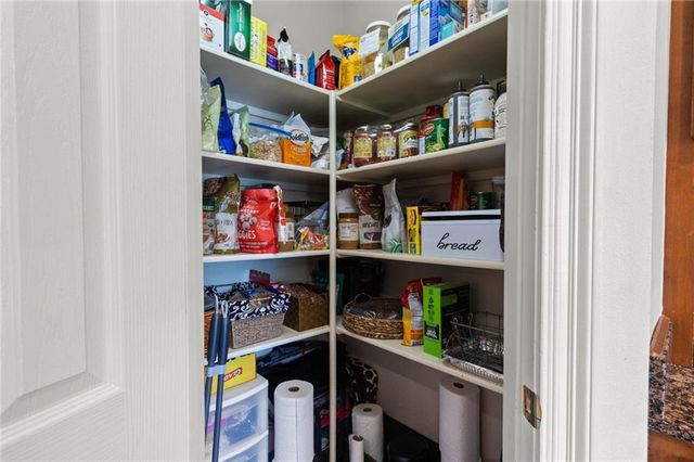 8718 Lake View Drive, Fairhope, AL 36532