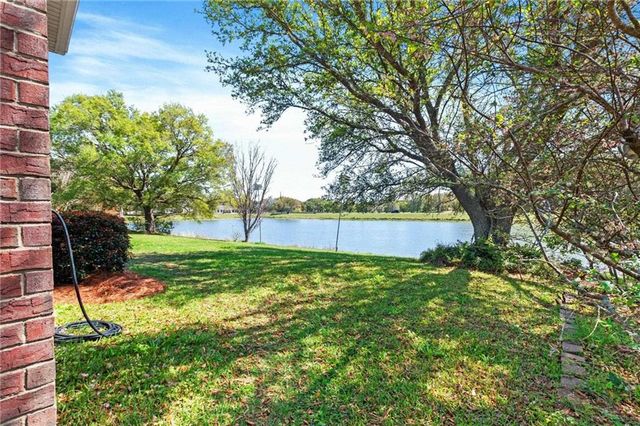 8718 Lake View Drive, Fairhope, AL 36532