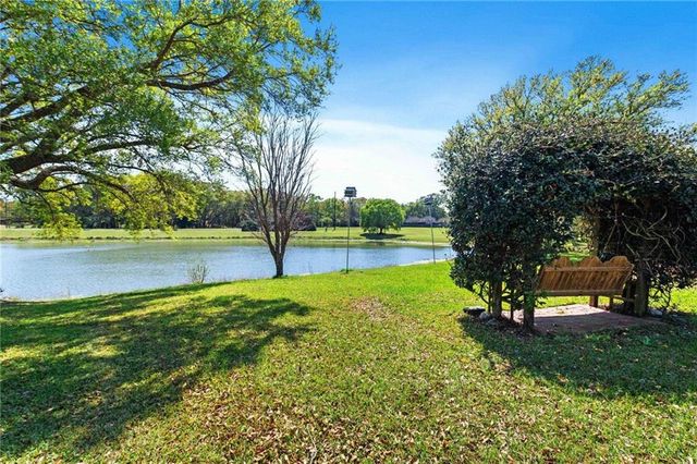 8718 Lake View Drive, Fairhope, AL 36532