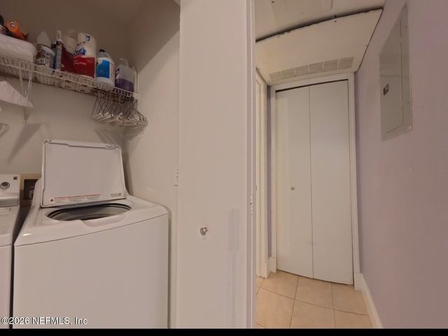 1701 THE GREENS Way 1321, Jacksonville Beach, FL 32250