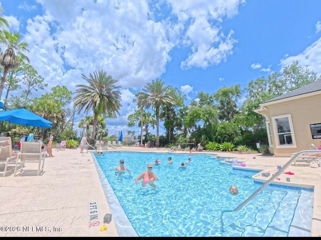 1701 THE GREENS Way 1321, Jacksonville Beach, FL 32250