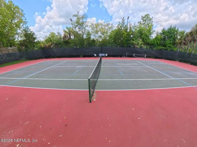 1701 THE GREENS Way 1321, Jacksonville Beach, FL 32250