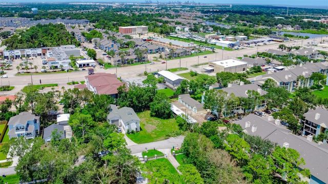 2906 Seargent Street, Seabrook, TX 77586