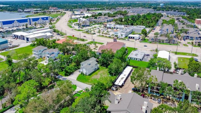 2906 Seargent Street, Seabrook, TX 77586