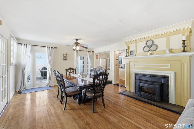 22 Robinson Avenue, Danbury, CT 06810